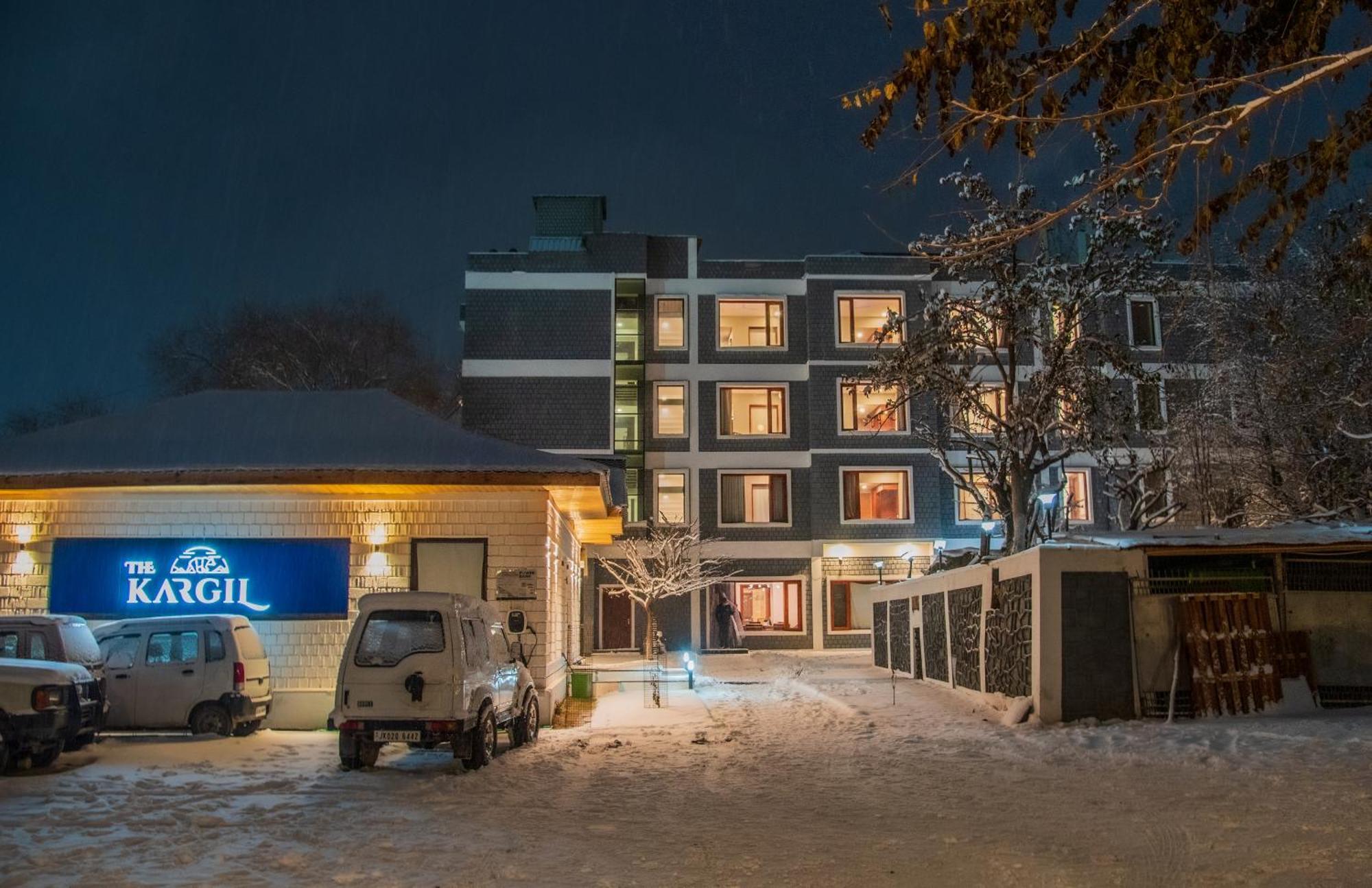 Hotel The Kargil Esterno foto